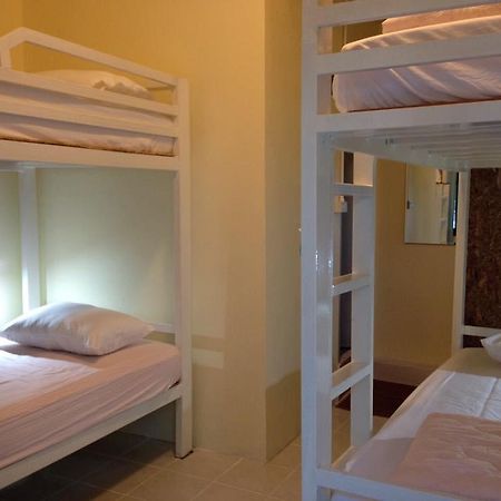 Fon Hostel Чианграй Экстерьер фото