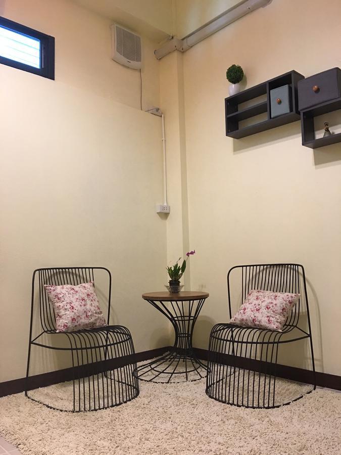 Fon Hostel Чианграй Экстерьер фото